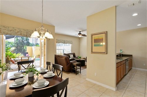 Photo 12 - 4BR Townhome Paradise Palms by SHV-8978