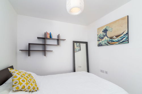 Photo 1 - Lovely Studio Flat with Terrace in Southeast London