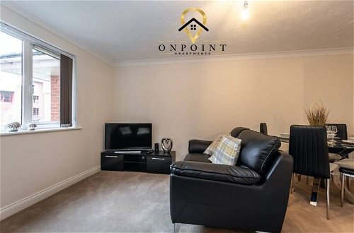 Foto 7 - ✰OnPoint - Spacious 2 Bed Apt - FREE Parking✰