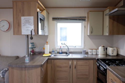 Foto 11 - Luxury 2 Bedroom Caravan at Mersea Island Holiday