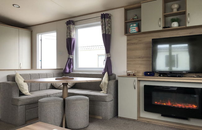 Luxury 2 Bedroom Caravan at Mersea Island Holiday - Foto 6