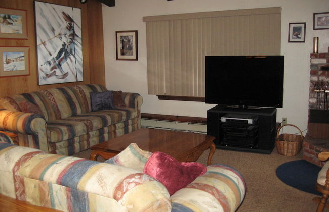 Chateau Sans Nom by Mammoth Reservation Bureau - Foto 39