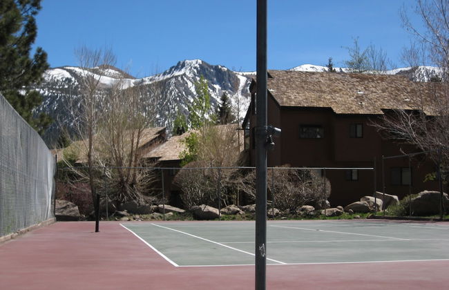 Chateau Sans Nom by Mammoth Reservation Bureau - Foto 51