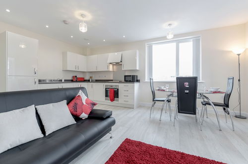 Photo 1 - Harrow City Apartment