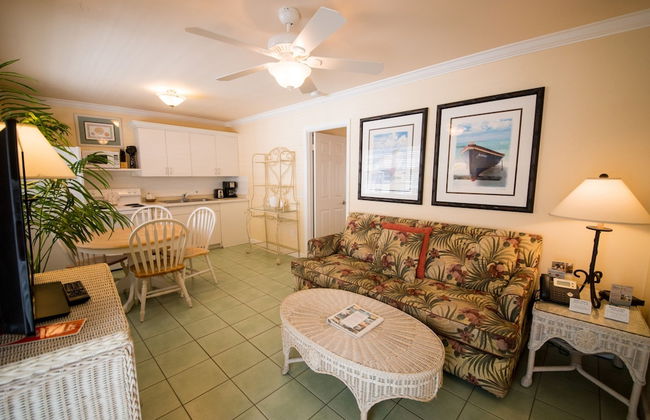 Tradewinds Beach Resort - Foto 33