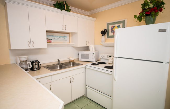 Tradewinds Beach Resort - Foto 23