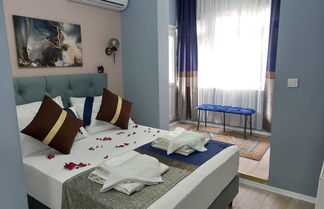 Photo 1 - Emirhan Inn Apartment & Suites