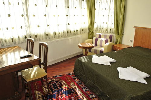 Foto 3 - Emirhan Inn Apartment & Suites