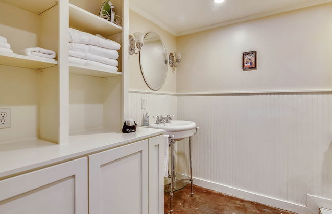 Calico Cottage - Photo 17