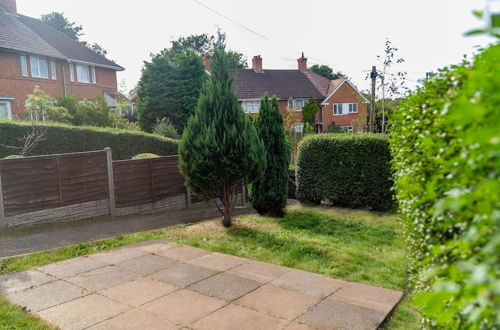 Photo 14 - Four Bedroom House With Garden and Parking in West Midlands