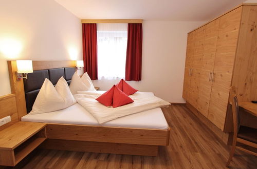 Photo 4 - Large Apartment in Sankt Johann im Pongau near Ski Area