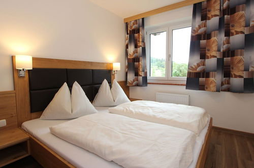 Photo 3 - Large Apartment in Sankt Johann im Pongau near Ski Area