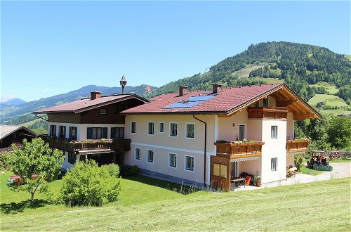 Photo 13 - Large Apartment in Sankt Johann im Pongau near Ski Area