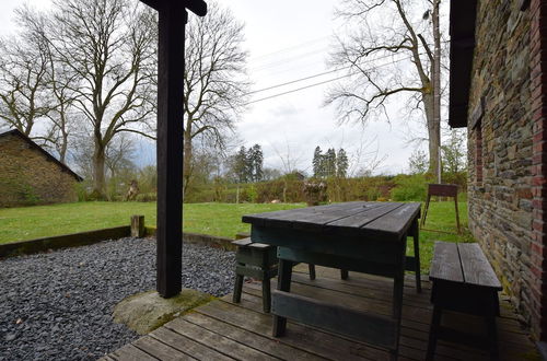 Photo 10 - Peaceful Holiday Home in Houffalize With Fireplace