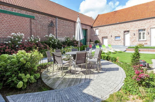 Photo 20 - Large Cottage Overlooking the Sunny Courtyard