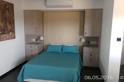 Photo 3 - Neptune Hotel Apartments