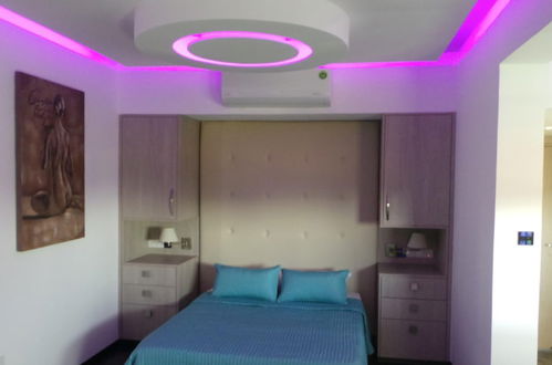 Photo 5 - Neptune Hotel Apartments