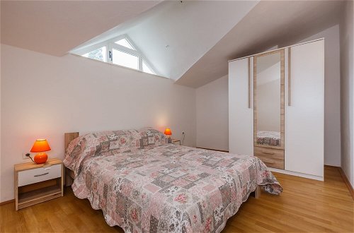 Foto 5 - A2- apt With Terrace With the sea View and Garden