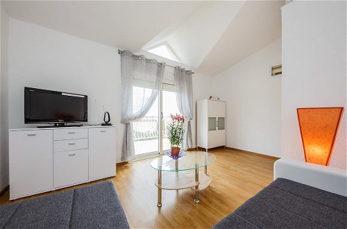 Foto 1 - A2- apt With Terrace With the sea View and Garden