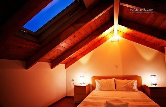 Beach Front Villa with Private 50m Path to Secluded Beach - Photo 2