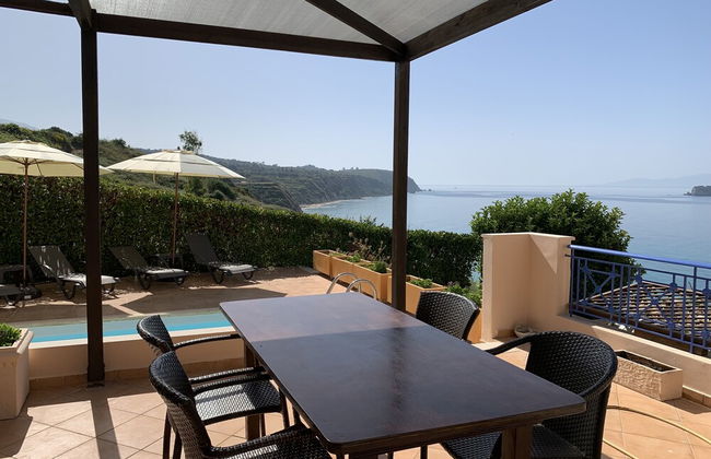 Beach Front Villa with Private 50m Path to Secluded Beach - Photo 25