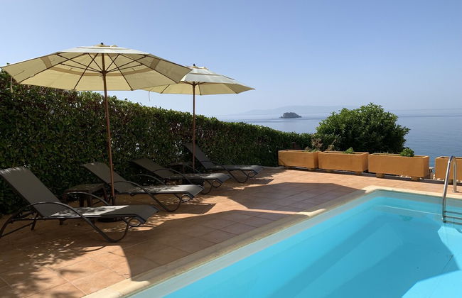 Beach Front Villa with Private 50m Path to Secluded Beach - Photo 15