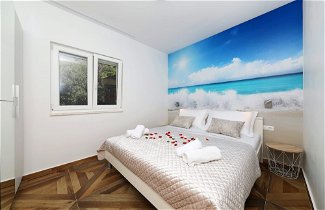 Photo 1 - Apartments Redstone Luxury Apartments
