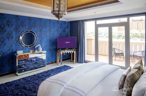 Photo 15 - Dream Inn Dubai-Palm Island Retreat Villa