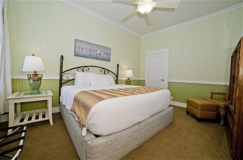 Foto 9 - Georgianne Inn & Suites