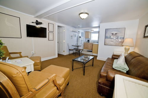 Foto 26 - Georgianne Inn & Suites