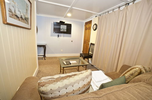 Foto 28 - Georgianne Inn & Suites