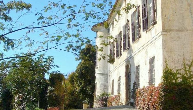 Photo 1 - Apartment in Castle With Garden