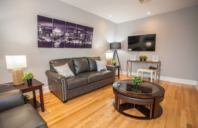 Central Boston 5 Bed 2 Bath North End-sleeps 10 - Photo 1