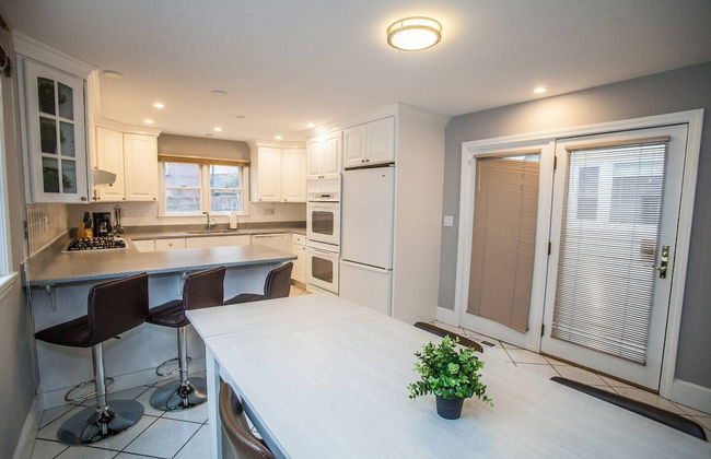 Central Boston 5 Bed 2 Bath North End-sleeps 10 - Photo 16