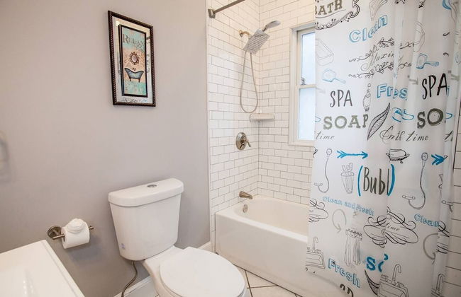Central Boston 5 Bed 2 Bath North End-sleeps 10 - Photo 24