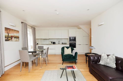 Photo 16 - The Bayswater Nook - Stylish 1bdr Flat