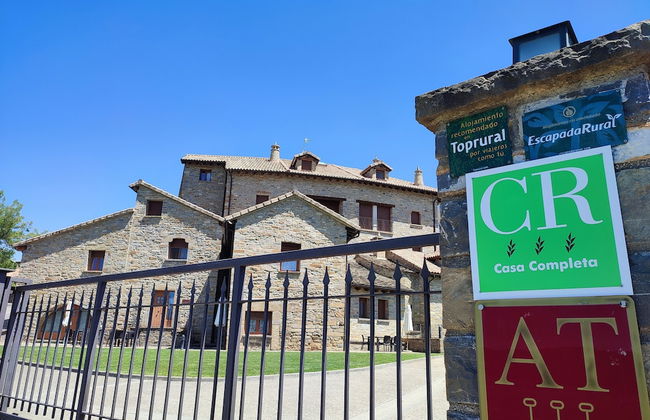 Casas Pirineo Aínsa: Historic Palace & Garden - Foto 52