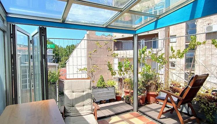 Foto 1 - On The Terrace La Vida Joy Mansard Top Kitchen