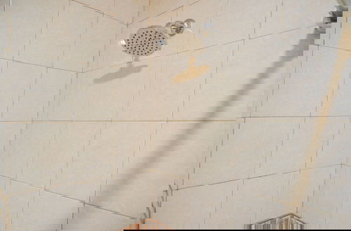 Foto 22 - Spacious And Good 3Br At 18Th Floor French Walk (Moi) Apartment