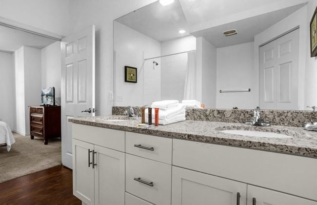 3 Bedrooms S / Lucaya Village Townhouse by RedAwning - Foto 23