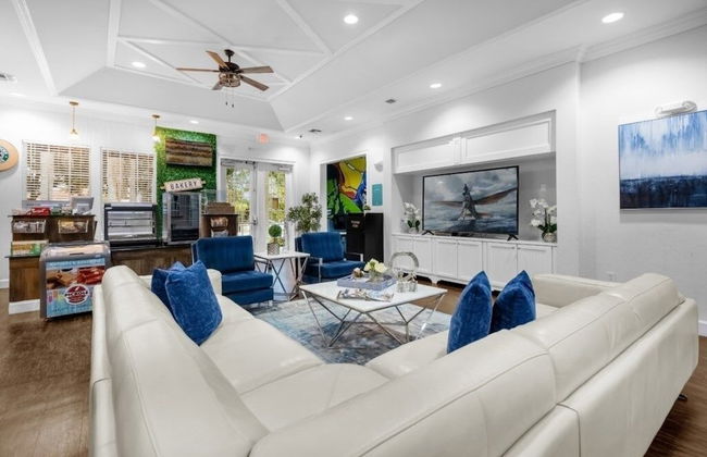 3 Bedrooms S / Lucaya Village Townhouse by RedAwning - Foto 18