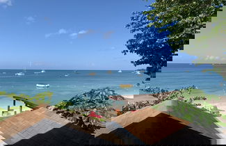 Foto 1 - King Suite at Oceanview Resort in Jamaica - Enjoy 7 Miles Of White Sand Beach! 1 Bedroom Villa by RedAwning