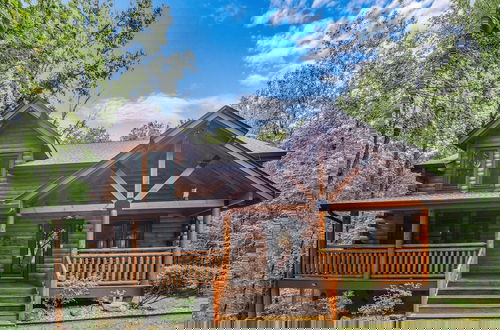 Foto 56 - A Mountain Spirit 3 Bedroom Cabin by RedAwning