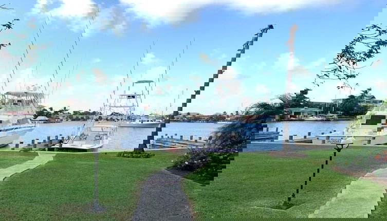 Foto 1 - Bay View #7 - 3 bedroom, 3.5-bath waterfront townhouse in a gated community in Rodney Bay 3 Townhouse by RedAwning