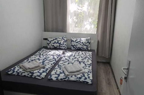 Foto 1 - Enkplatz U3- Affordable 5BR shared Apt.