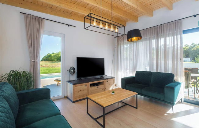 Villa in Žminj with swimming pool and garden - Foto 11