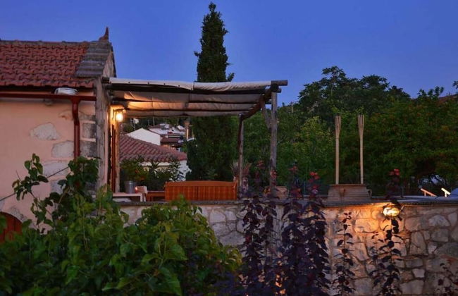 Apanemia Stone House in Crete - Photo 19