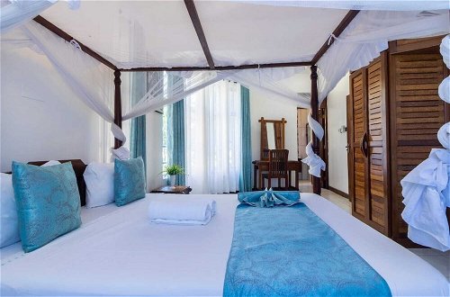 Foto 5 - Lux Suites Vee Lido Apartments