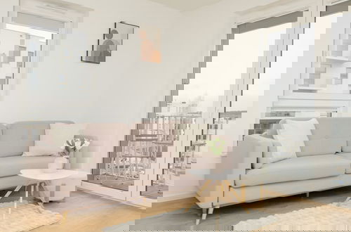 Foto 1 - Apartment With Desk in Gdansk by Renters