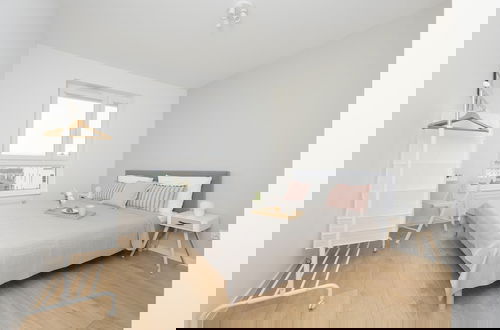 Foto 7 - Apartment With Desk in Gdansk by Renters